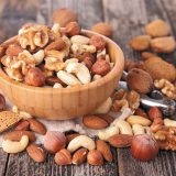 Eating nuts: A strategy for weight control?